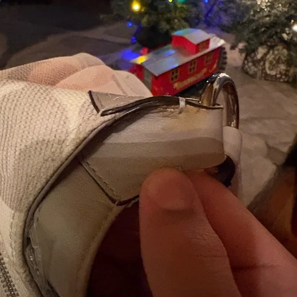 Soho Coach Gray and Cream soho bag - Picture 9 of 13